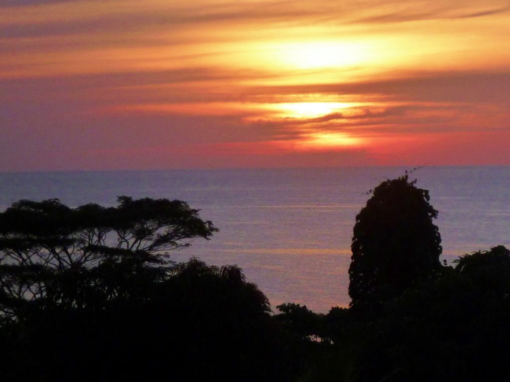La Batie Selfcatering Apartment Beau Vallon  Exteriér fotografie