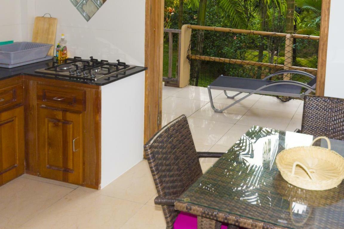 La Batie Selfcatering Apartment Beau Vallon  Exteriér fotografie